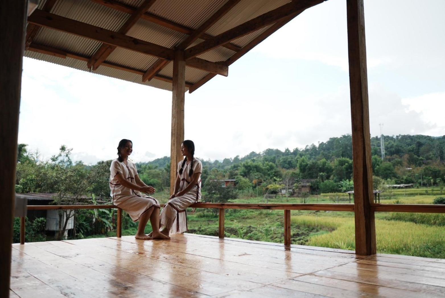 Por Joi ,Por Dee House Vandrarhem Chiang Mai Exteriör bild
