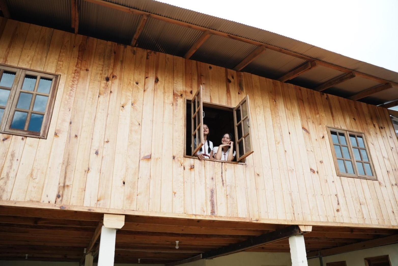Por Joi ,Por Dee House Vandrarhem Chiang Mai Exteriör bild